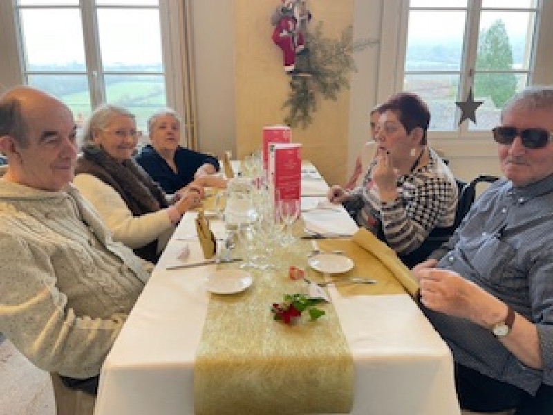 REPAS DE NOËL AVEC LES FAMILLES