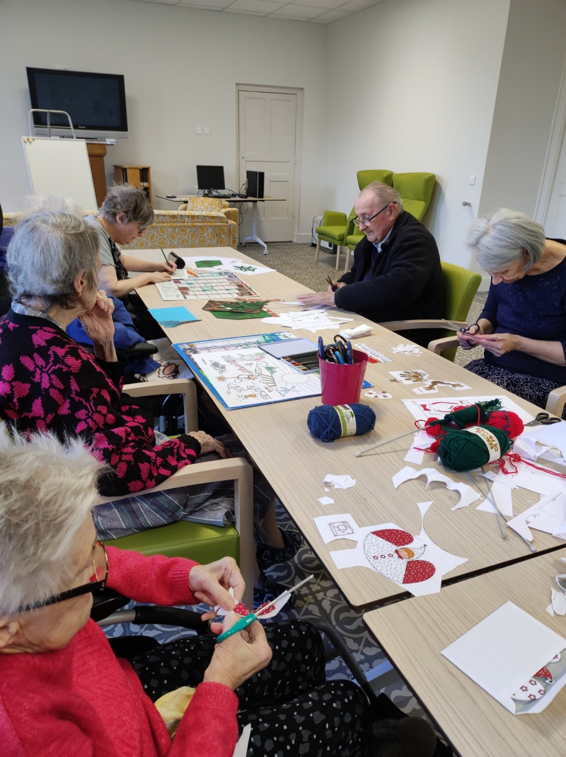 Atelier créatif Noël EHPAD