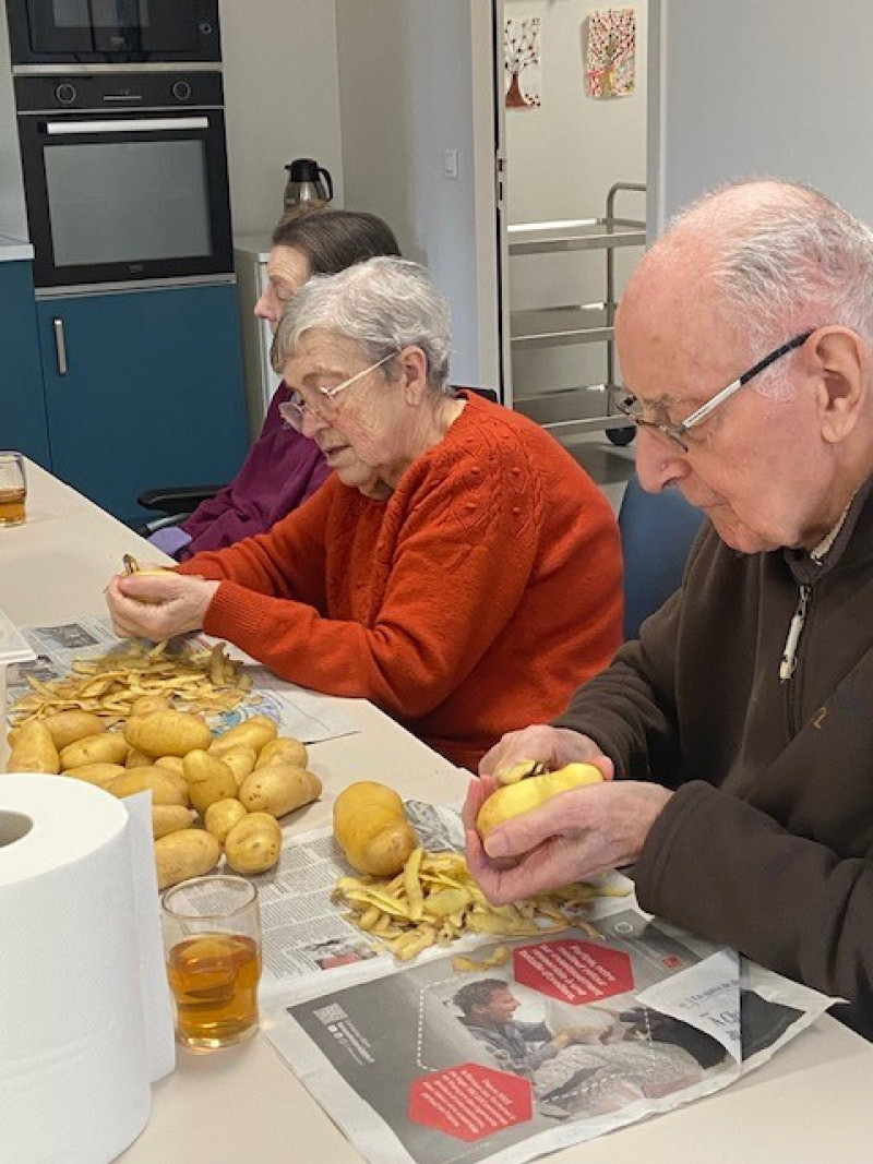 Epluchage de Pommes de terre