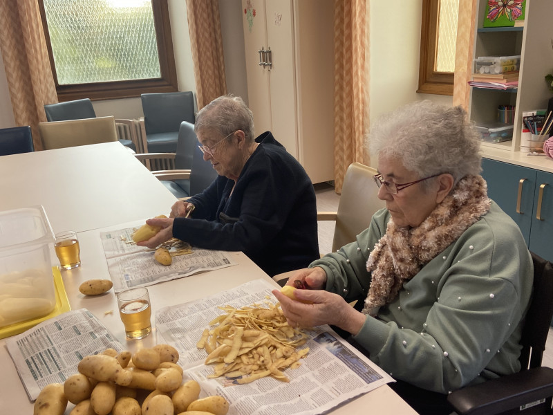Épluchage de pommes de terre au PASA