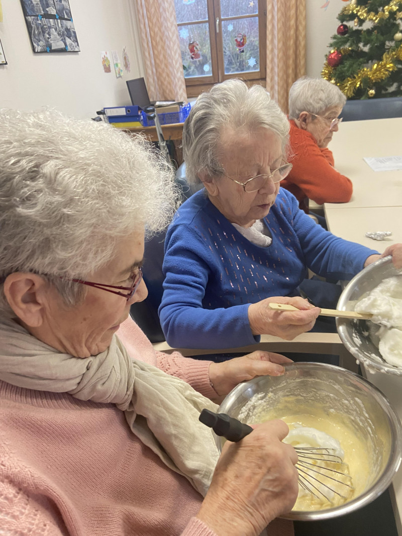 Fabrication d’une bûche au chocolat