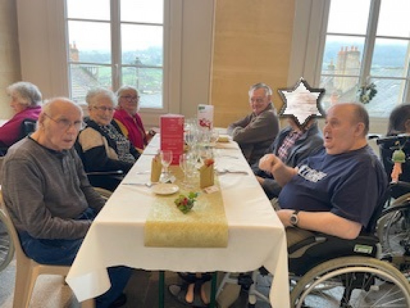 REPAS DE NOËL AVEC LES FAMILLES