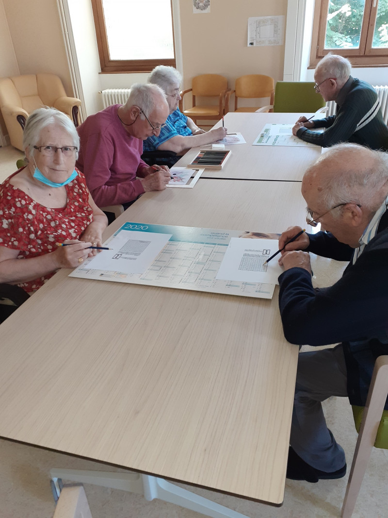 Atelier mandala et mots croisés