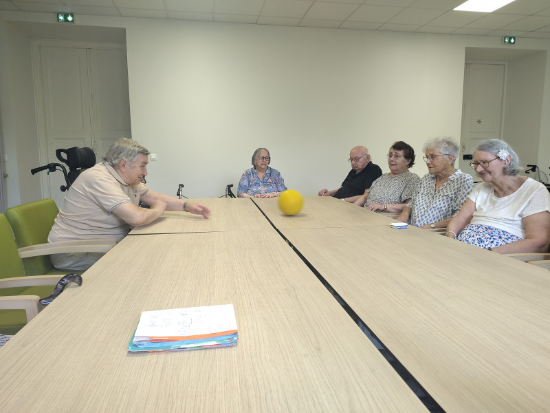 Jeux de balle et de vocabulaire