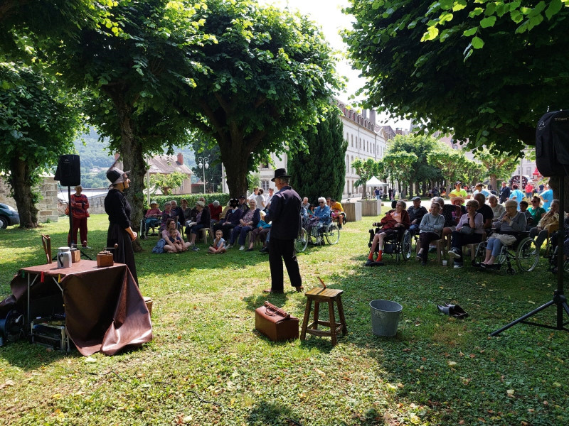 Suite SAINT ANTOINE EN FETE